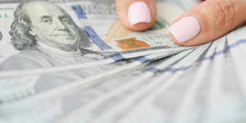 Risco cambial: entenda o que é e como ele pode afetar o seu negócio