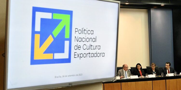 Governo lança programa de exportação para inserir PMEs no mercado internacional